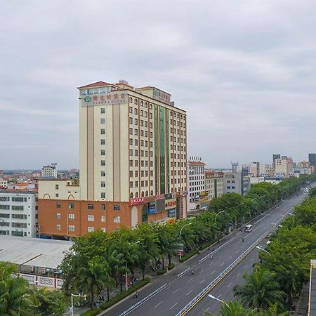 Vienna Hotel Hainan Oriental Avenue Dongfang Luaran gambar