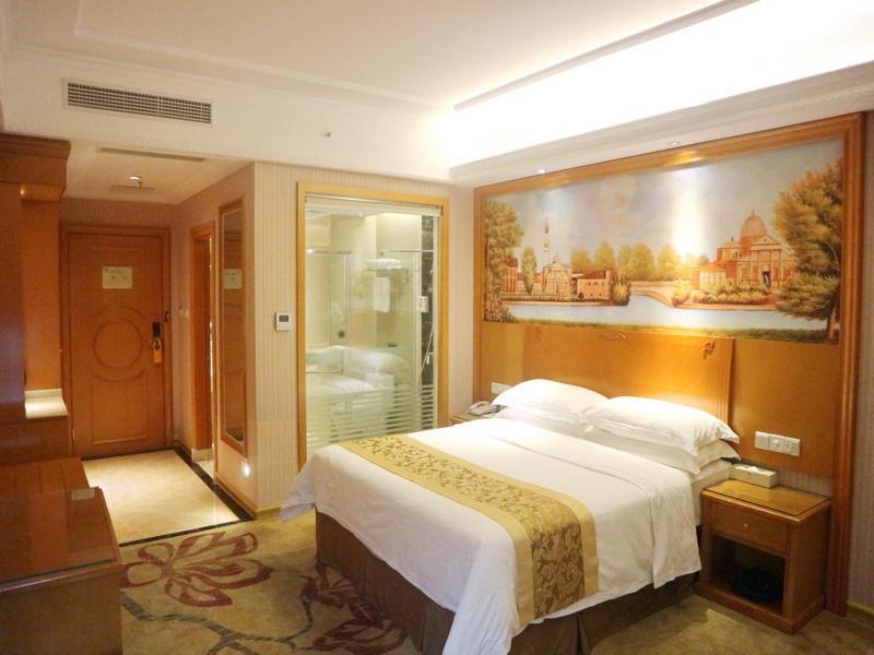 Vienna Hotel Hainan Oriental Avenue Dongfang Luaran gambar