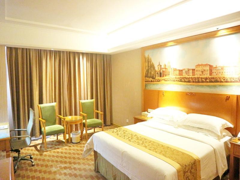 Vienna Hotel Hainan Oriental Avenue Dongfang Luaran gambar